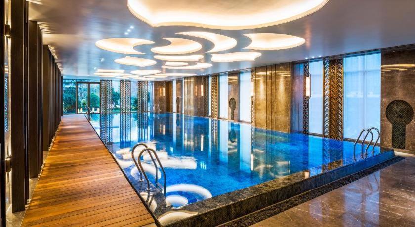 Wanda Reign Chengdu Hotel Kültér fotó