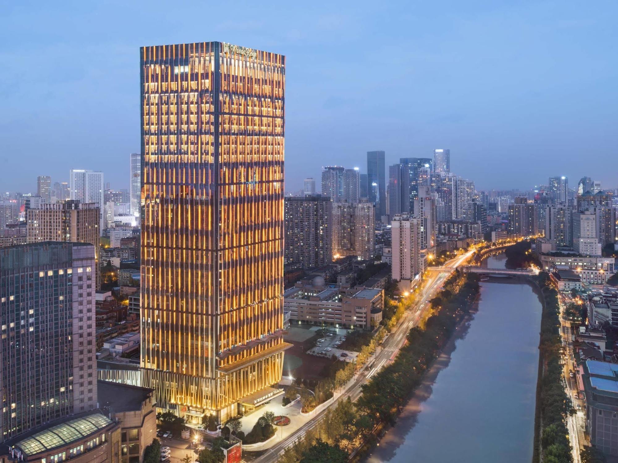Wanda Reign Chengdu Hotel Kültér fotó